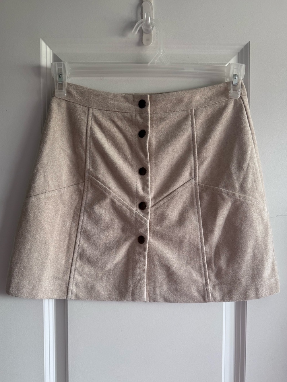 She + Sky Cream Button-Front A-Line Mini Skirt